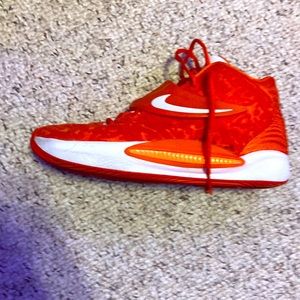 Lightly worn Kd14 8.5 Men’s 10 Women’s Orange and White